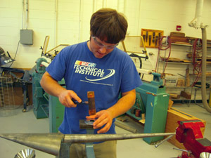 Forming fuel tank top.